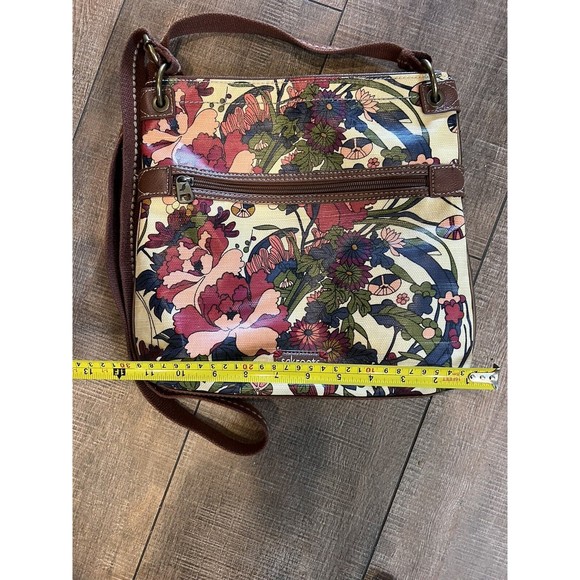 Sakroots Crimson Flower Power Medium Crossbody Bag - Picture 3 of 7